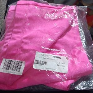 Curves for days biker shorts